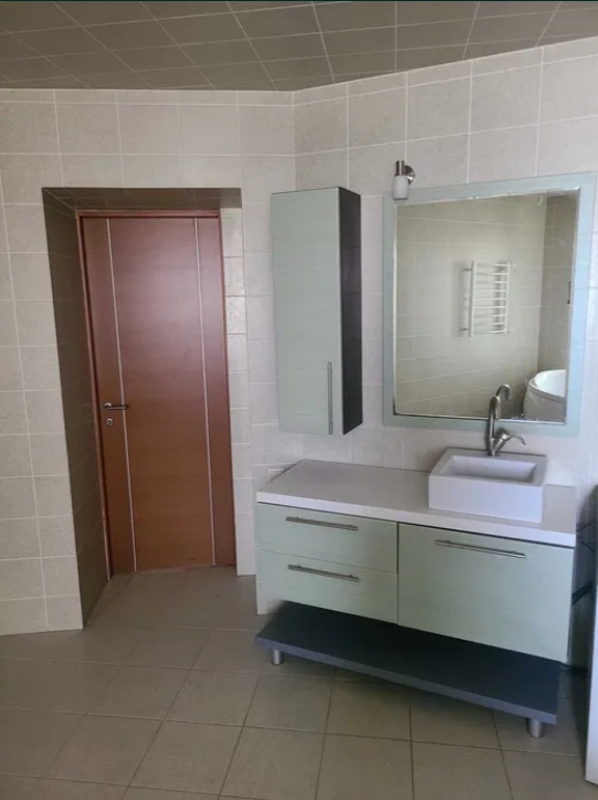 продажа трехкомнатной квартиры номер A-173849 в Киевском районе, фото номер 8